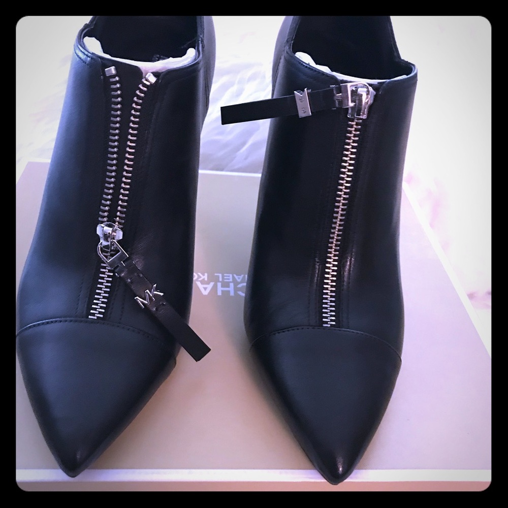 MK ankle boots new in box never used